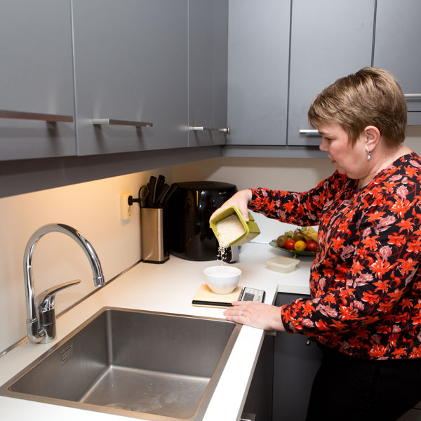 specialistische-begeleiding-ellen-zielenman-koken-keuken.jpg specialistische-begeleiding-ellen-zielenman-koken-keuken.jpg