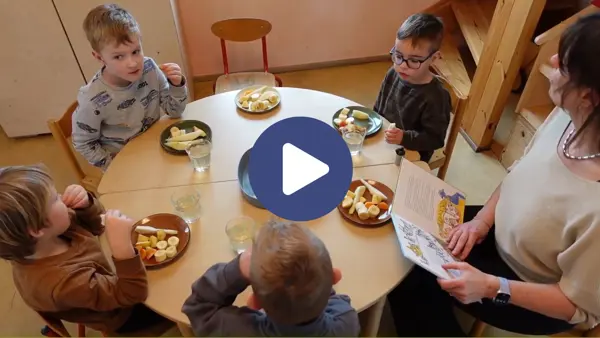 Visio-video-kleuter-revalidatie-kind-slechtziend-blind.jpg Visio-video-kleuter-revalidatie-kind-slechtziend-blind.jpg