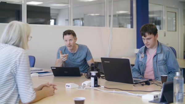 AOB-Visio-Onderwijs-ambulant-begeleider.png AOB-Visio-Onderwijs-ambulant-begeleider.png