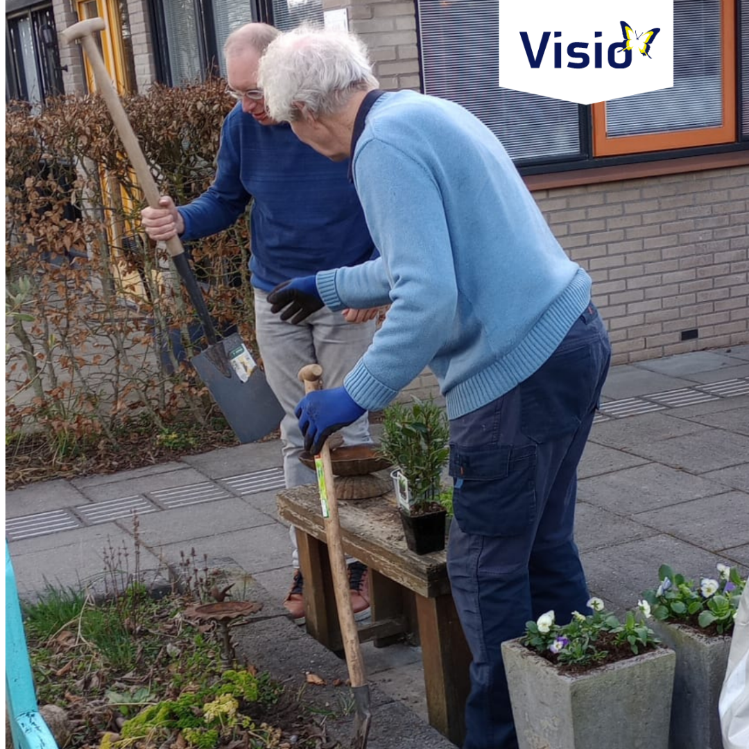Rotary Club steekt handen uit de mouwen bij Visio Vries