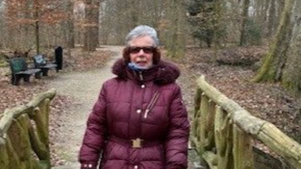 Yvonne_natuur.jpg Yvonne_natuur.jpg