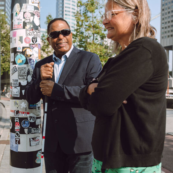 visio-rotterdam--volwassene-medewerker-taststok (1).jpg visio-rotterdam--volwassene-medewerker-taststok (1).jpg