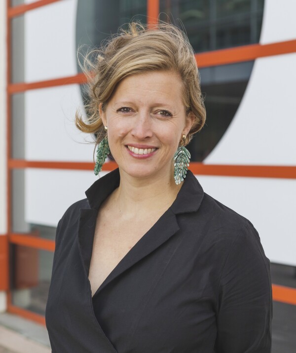 Portretfoto van Eva Slootweg, docent Omgangskunde bij Visio Onderwijs Rotterdam