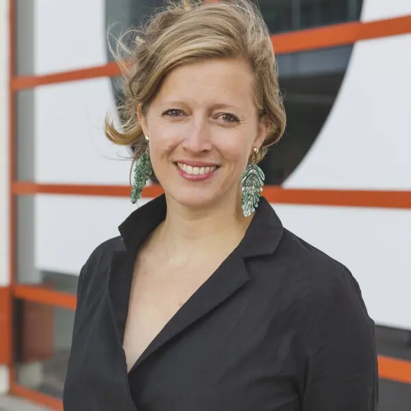 Eva Slootweg Portretfoto van Eva Slootweg, docent Omgangskunde bij Visio Onderwijs Rotterdam