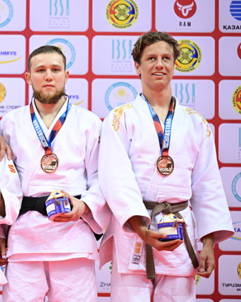 visio-jonge-judoka-seb-sloot-slechtziend-visuele-beperking-3.jpg visio-jonge-judoka-seb-sloot-slechtziend-visuele-beperking-3.jpg