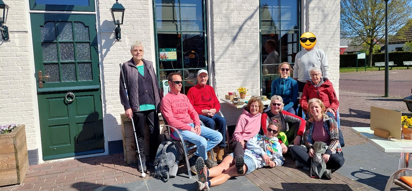 De deelnemers aan de Revalidatiewandelweek Visio Leeuwarden 2023 De deelnemers aan de Revalidatiewandelweek Visio Leeuwarden 2023